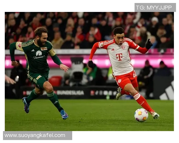 法兰克福主场大胜汉诺威，德甲比赛豪取胜利